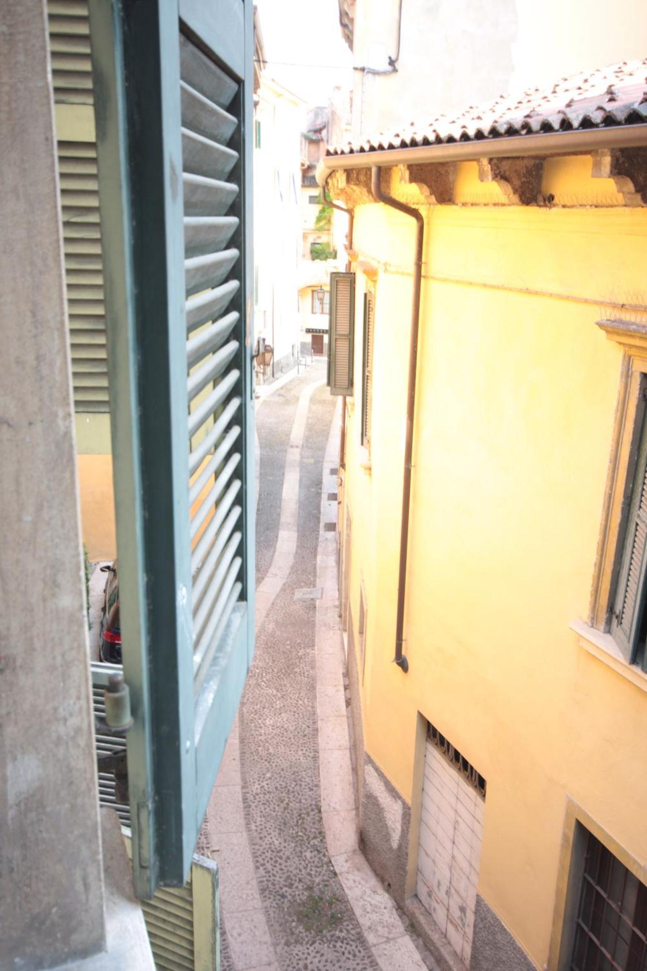 Appartement Lo Scalino à Vérone Extérieur photo